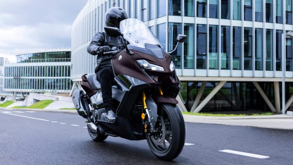 Scuter Yamaha Tmax Tech MAX - imagine 3